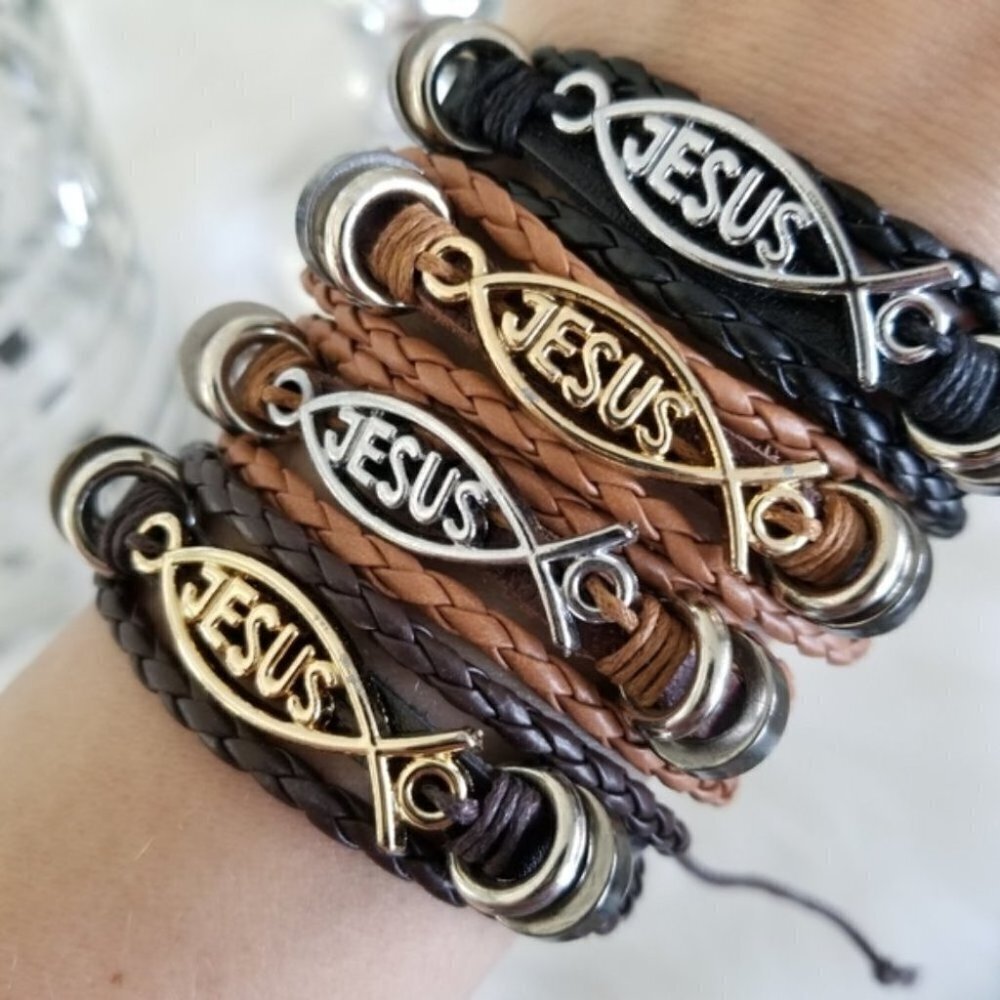 JESUS bracelet - Picture 1 of 4